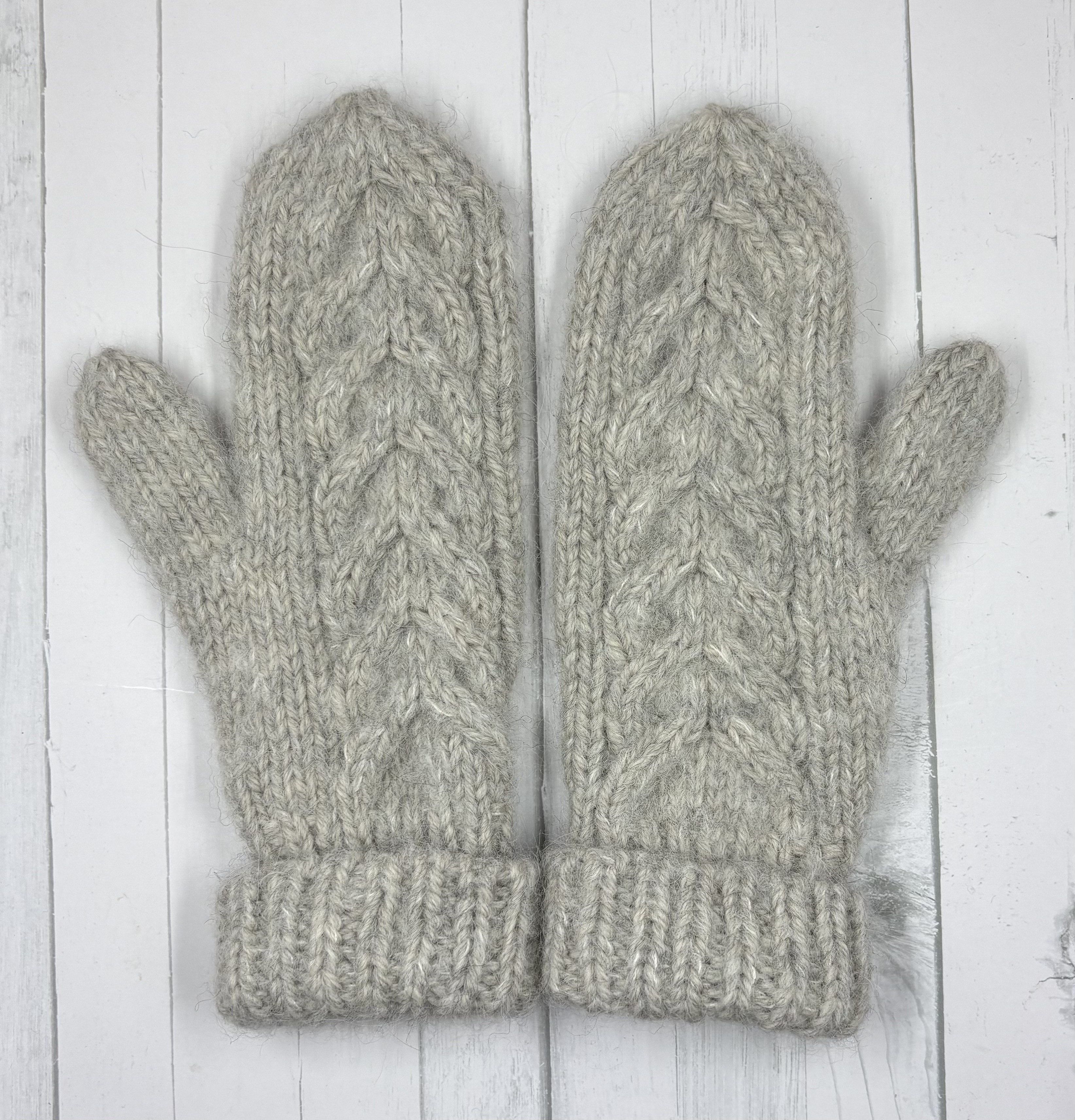 Cozy Cable Mitts